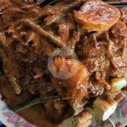 Gado-gado Lontong Jumbo