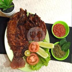 Nasi   Gurami Bakar Lengkap