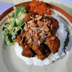 Nasi Krengsengan Ati (sapi)