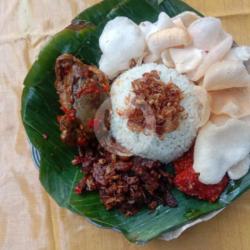 Nasi Uduk Ati Ampela Orek