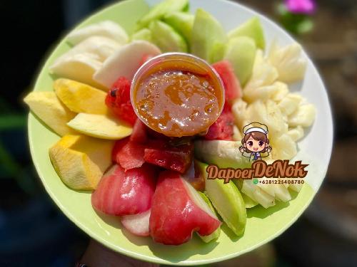 Rujak & Buah Potong Dapoer Denok, Genuksari