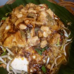 Toge Goreng Komplit