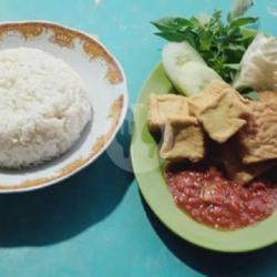 Nasi Tahu/tempe/terong Goreng