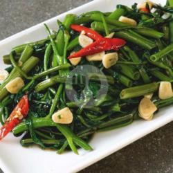 Tumis Kangkung Cah Bawang Putih