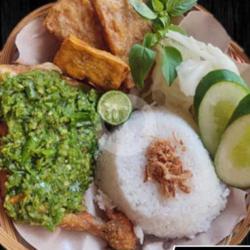 Nasi Ayam Penyet Sambel Ijo   Tempe Tahu