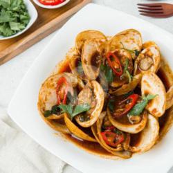 Stir Fried Clams With Chili Paste