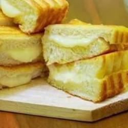 Roti Bakar Selai Vanila