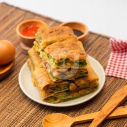 Martabak Asin 3 Telur Ayam Kornet