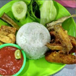 Nasi Tempong Ayam Dada