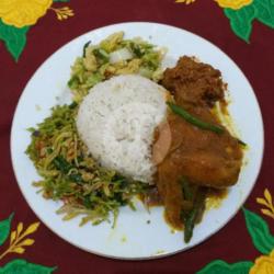 Nasi Ayam Kecap Inyong