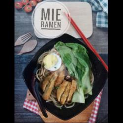 Mie Ramen Super Pedas