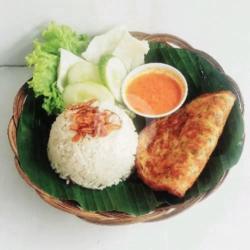 Nasi Uduk Telur Dadar