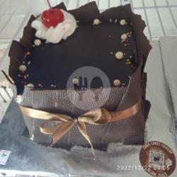 Black Forest Kotak 10