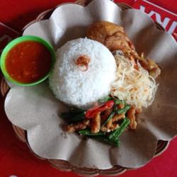 Nasi Campur Ayam Goreng