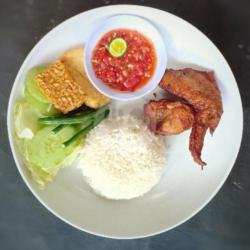 Paket Nasi Tempong Sayap Plus Es Teh