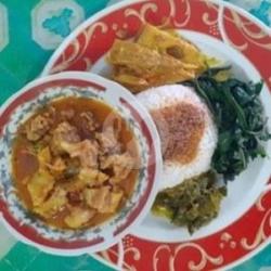 Nasi Gulai Daging Cincang