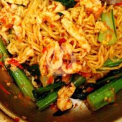 Intermie Goreng Topping Tempe