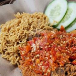 Indomie   Ayam Geprek