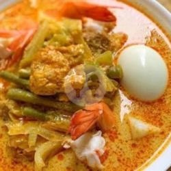 Lontong Sayur Telor Balado   Es Teh Manis