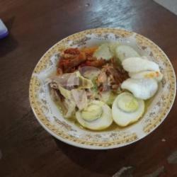 Lontong Opor, Sambal Goreng Telor