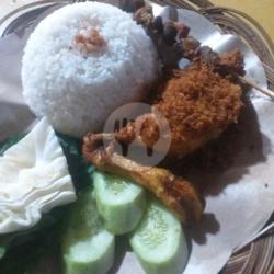 Ayam Goreng Dada Sambel Matah Plus Nasi