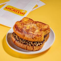 Roti Sisir Coklat Kacang Mede
