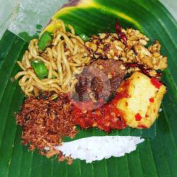 Nasi Jinggo Sapi