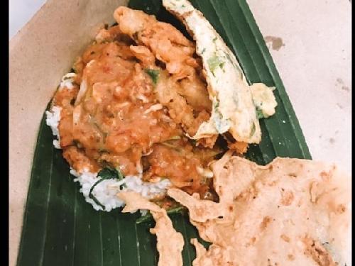 Nasi Pecel Madiun Dan Nasi Rawon Pangenrejo