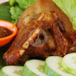 Bebek Dada Goreng Serundeng