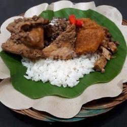 Nasi Gudeg Ayam Kampung