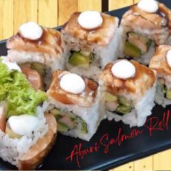 Salmon Aburi Roll