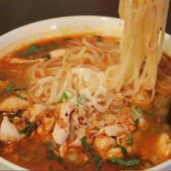 Tom Yum Noodle