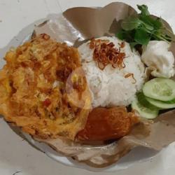 Nasi Uduk Telor Dadar