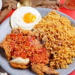 Mie Telor Ayam Geprek