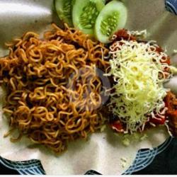 Indomie Goreng Ayam  Keju Parut