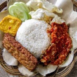 Paket Kumplit Penyet Telor Dadar