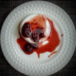 Original Italian Panna Cotta - Strawberry