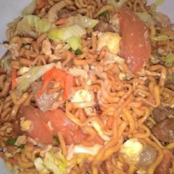 Mie Goreng Baso Sosis Ayam Telor