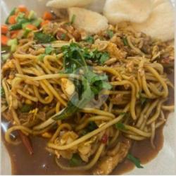 Mie Kuwah Sosis