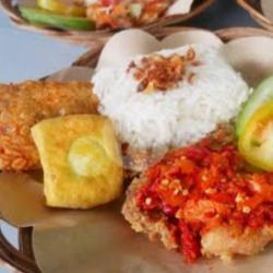 Nasi Ayam Geprek   Tempe Tahu   Lalapan