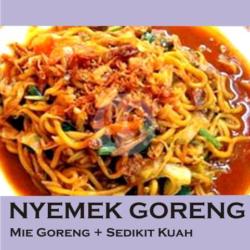 Bakmi Nyemek Goreng