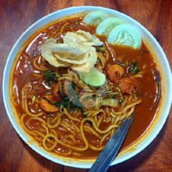 Mie Aceh Sosis Udang Telur Kuah,