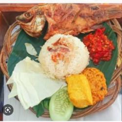 Nasi Liwet Nila Goreng Komplit