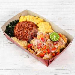 Paket Komplit Nasi Ayam Geprek Sambal Matah