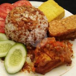 Ayam Penyet Tutug Nasi Oncom