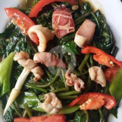 Kangkung Cumi