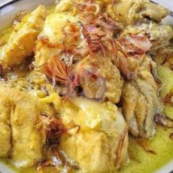 Ayam Opor Kuning Satu Ekor