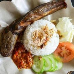 Nasi   Lele Goreng Sambel Geprek Lalapan