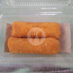 Risoles Ayam Mercon