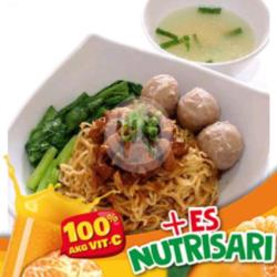 Mie Ayam Bakso Plus Es Nutrisari